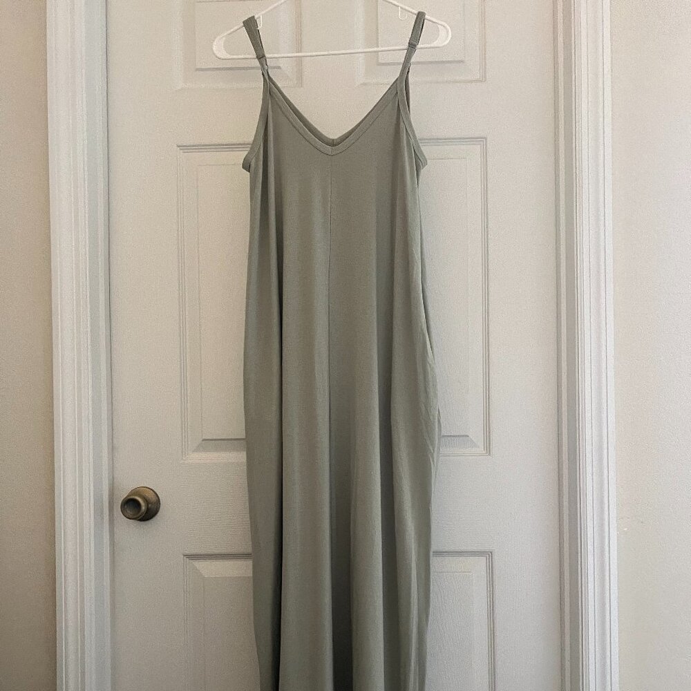 Three Birds Nest Perfection Pocket Maxi Dress light sage Small